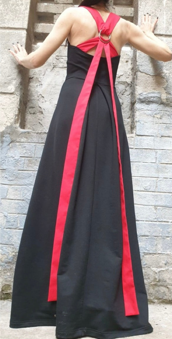 Black Sleeveless Summer Dress with Open Back and Red Asymmetric Straps