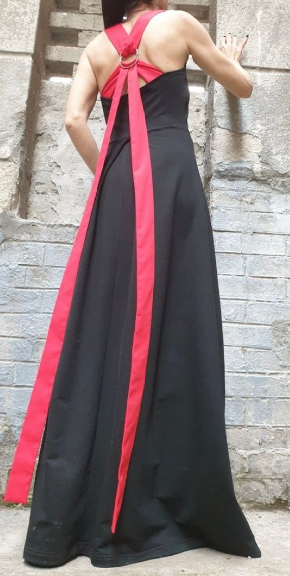 Black Sleeveless Summer Dress with Open Back and Red Asymmetric Straps
