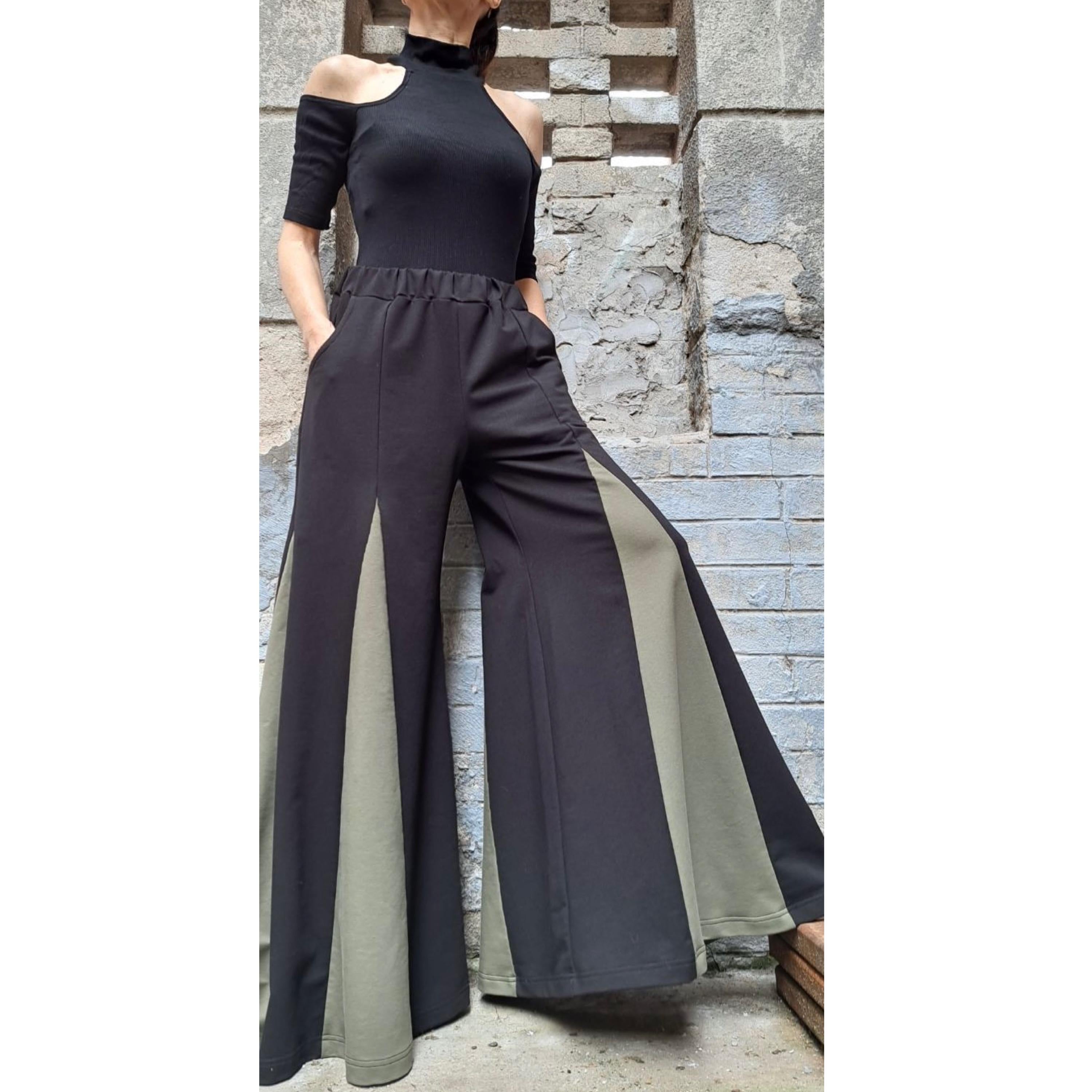 High-Waisted Wide Leg Skirt-Pants / Flared Palazzo Pants with Elastic Waist and Side Pockets / Two-Tone Avant-Garde Trousers