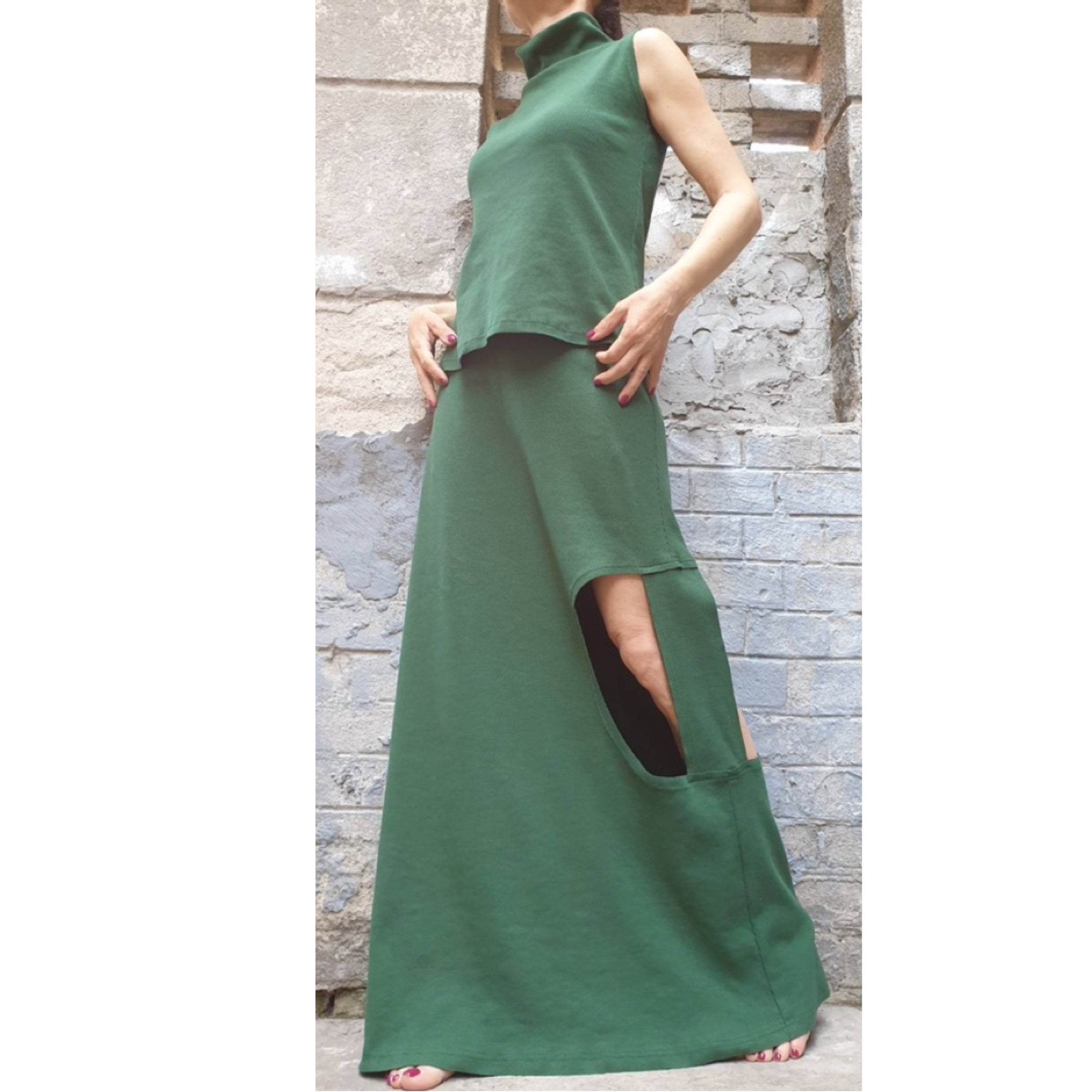 Green Cotton Two Piece Set – Sleeveless Open Back Top & High Waist Maxi Skirt / Modern Avant-Garde Summer Outfit