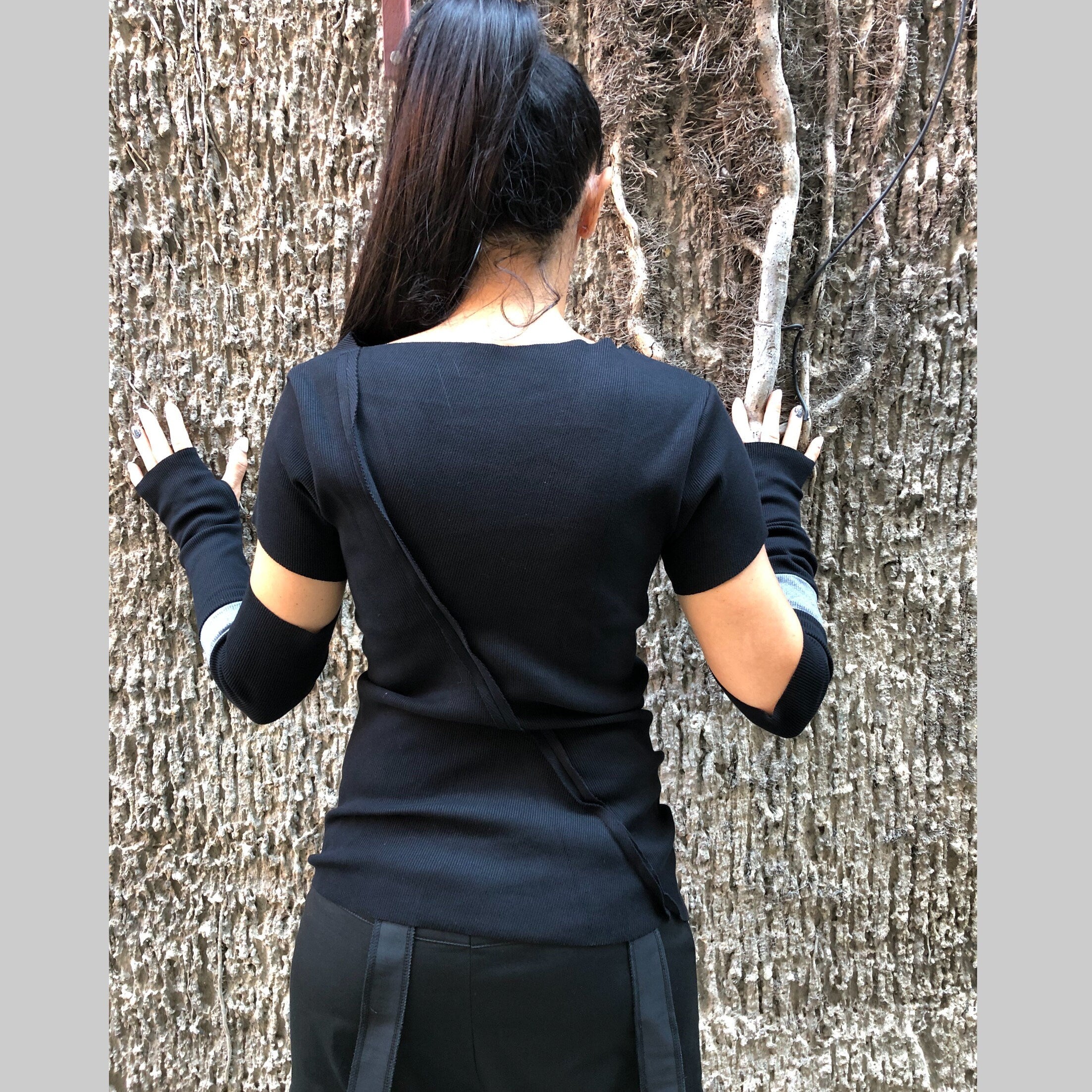 Asymmetric Black Cotton Rib Top with Detachable Sleeves – Avant-Garde Short Sleeve Blouse
