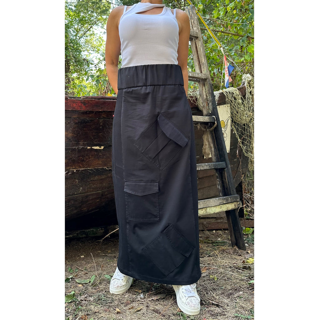 Black Maxi Skirt with High Waist / Slit and Multi Pockets