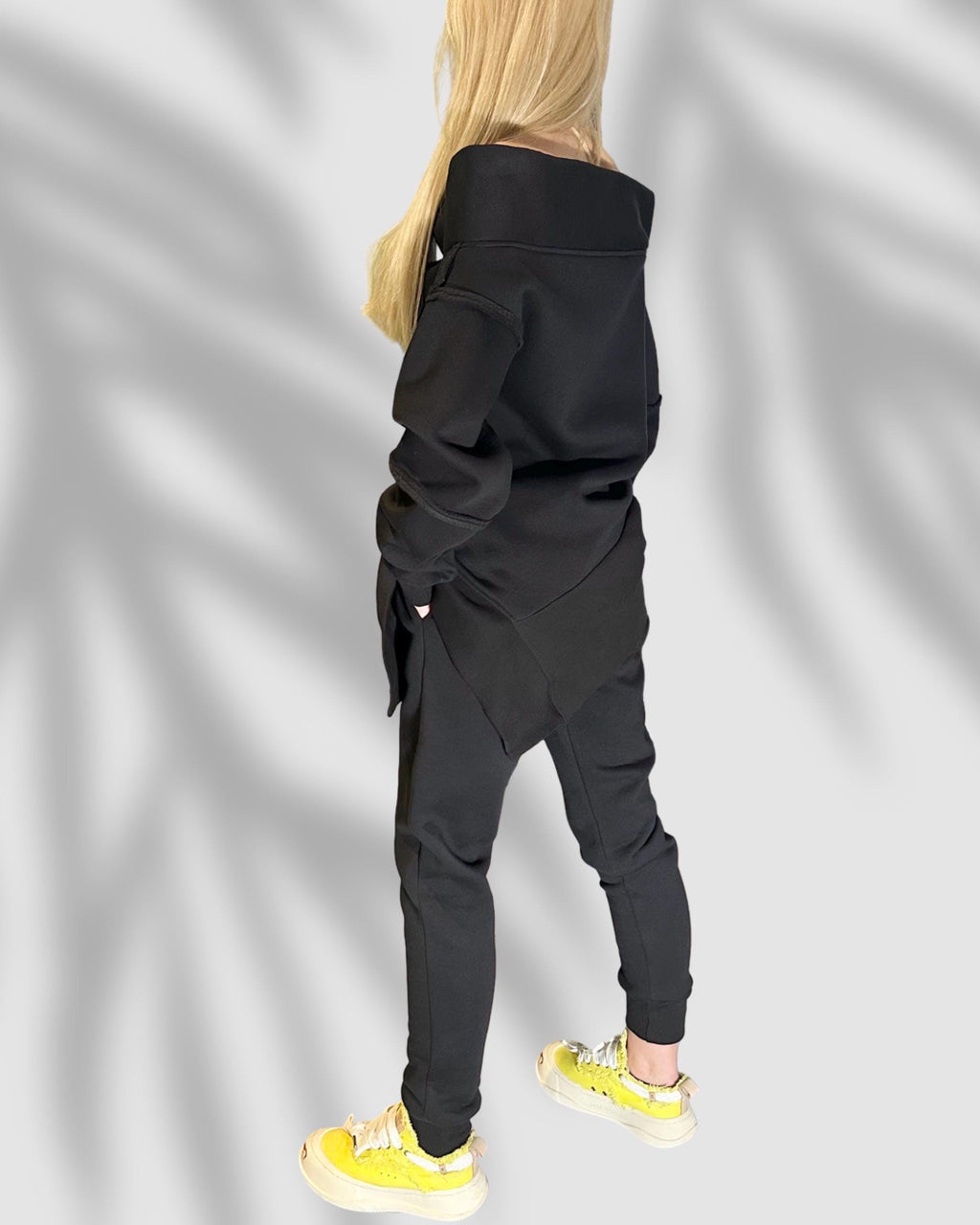 Black Winter Tracksuit for Women – Asymmetric Off-Shoulder Sweatshirt & High-Waist Joggers / Thick Three-Thread Fleece Designer Set / Warm T