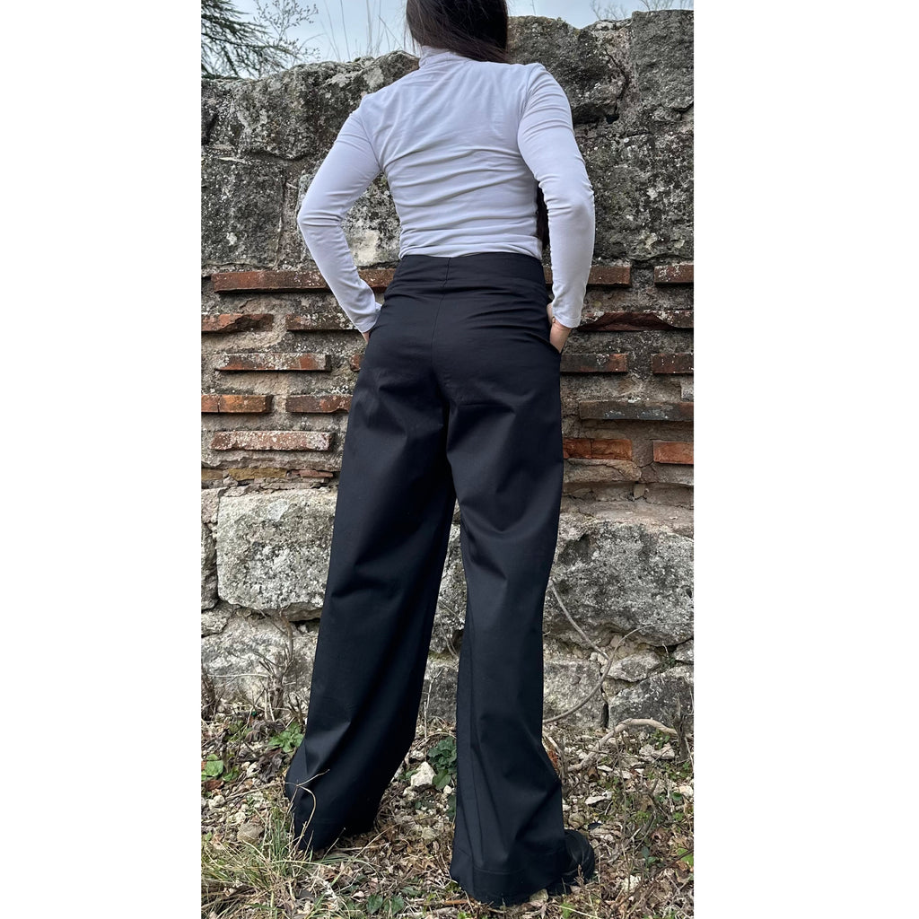 High Waist Black Wide-Leg Pants with Wrap Belt – Cotton Textured Urban Trousers