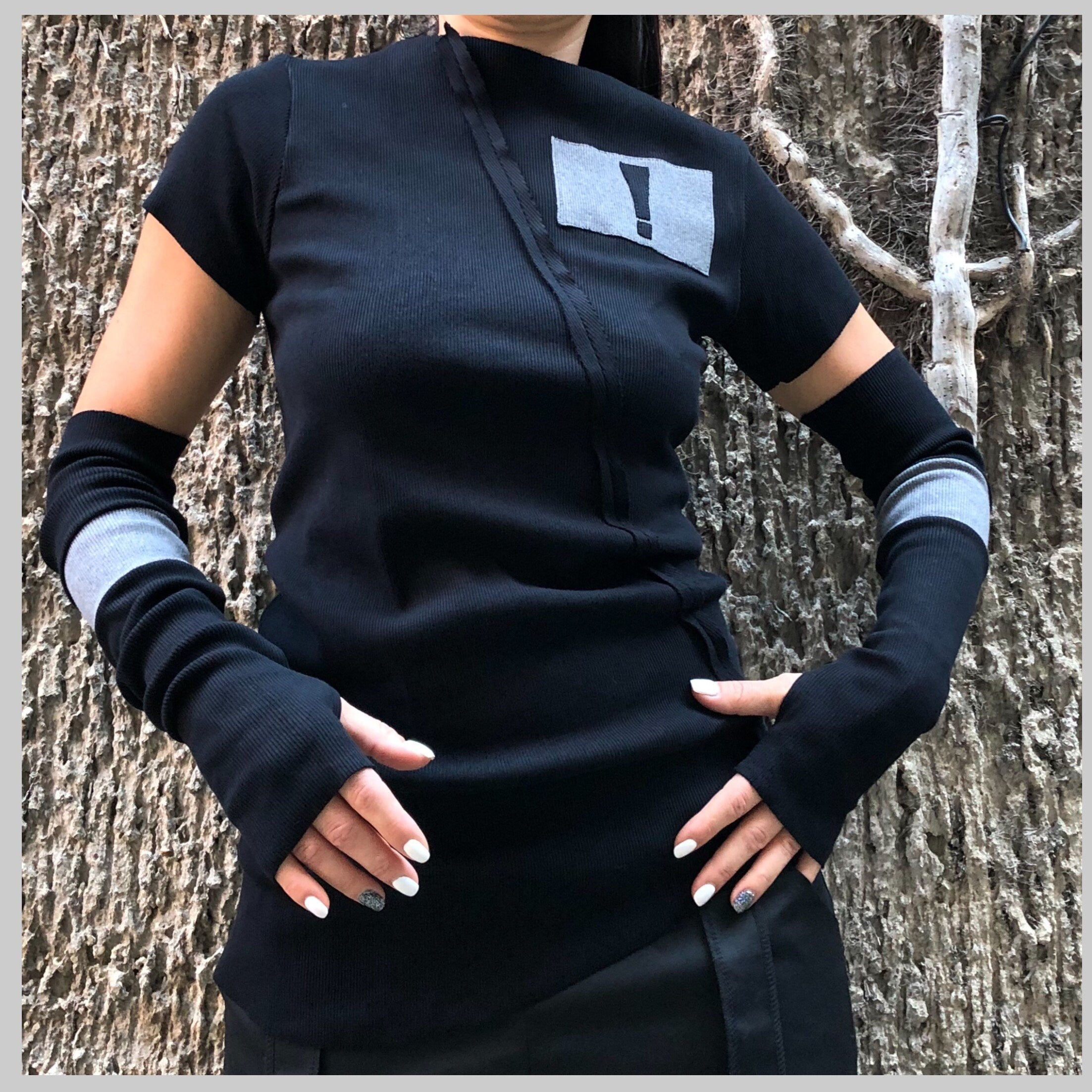 Asymmetric Black Cotton Rib Top with Detachable Sleeves – Avant-Garde Short Sleeve Blouse