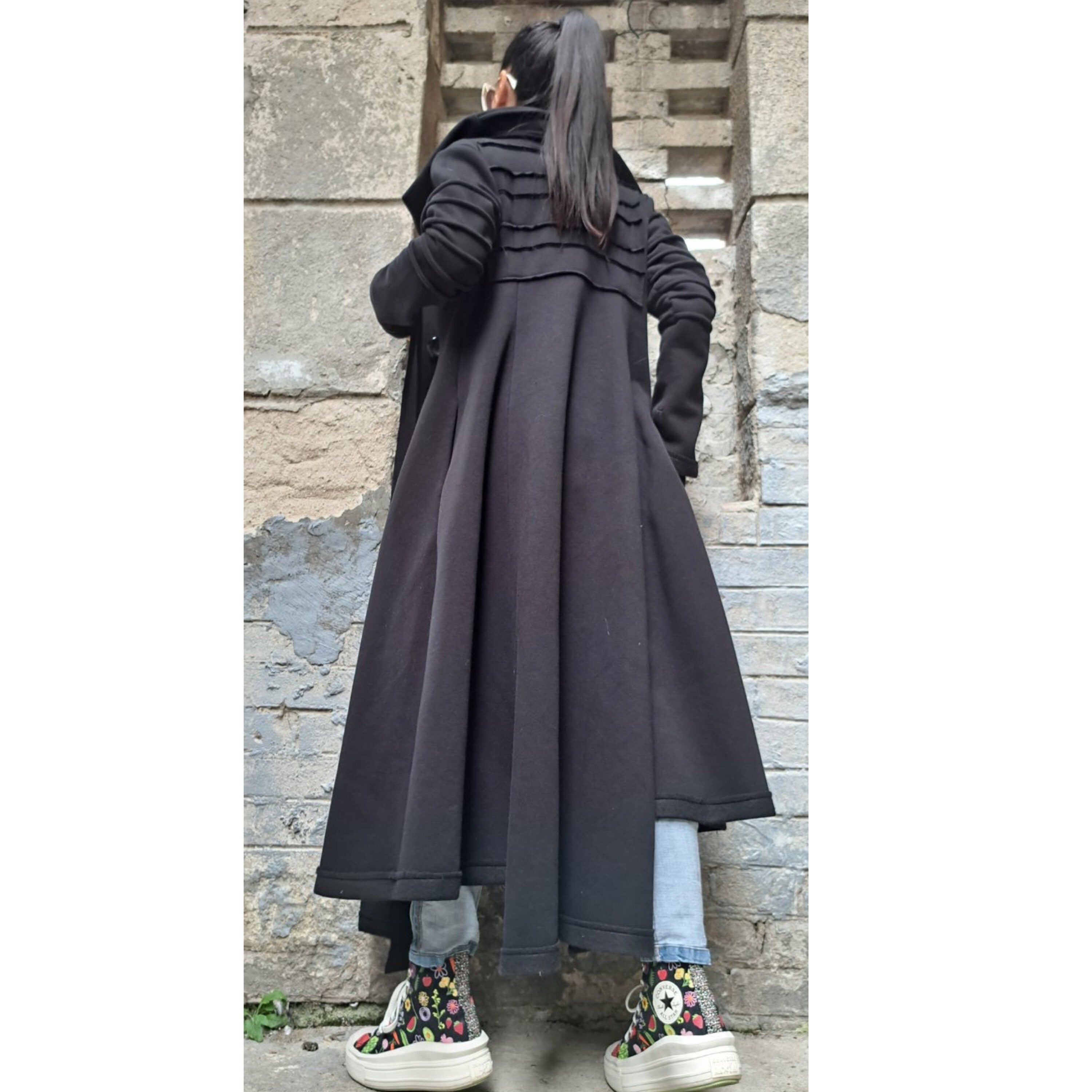 Asymmetric Black Cotton Coat with High Collar – Avant-Garde Long Jacket for Urban Style