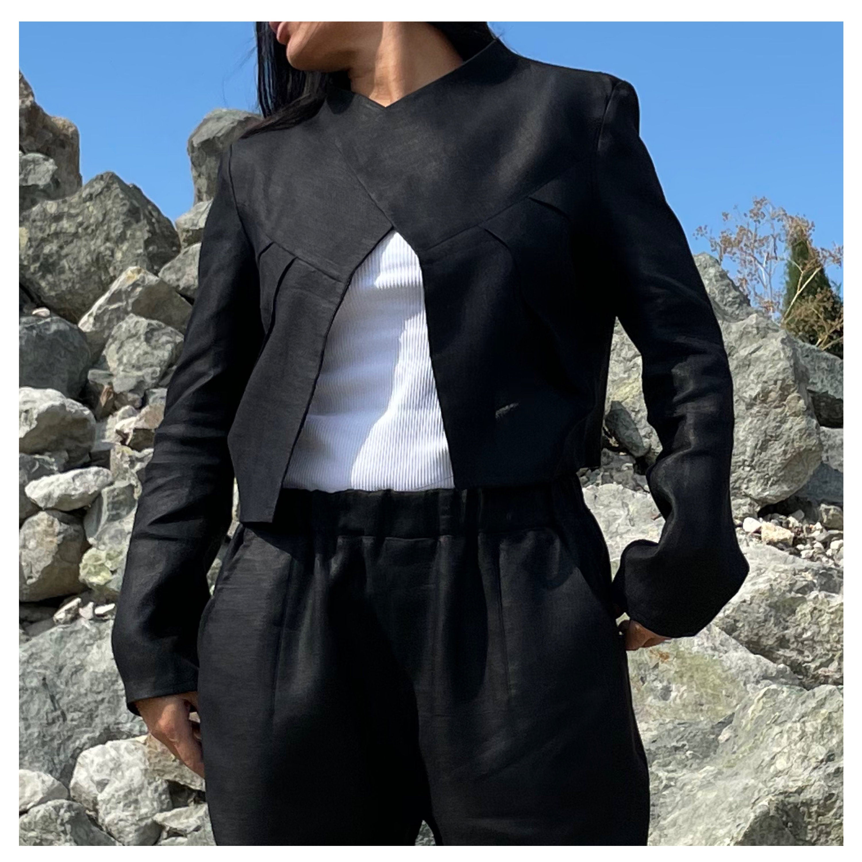 Short Black Linen Jacket with Long Sleeves – Designer Front-Gathered Open Blazer
