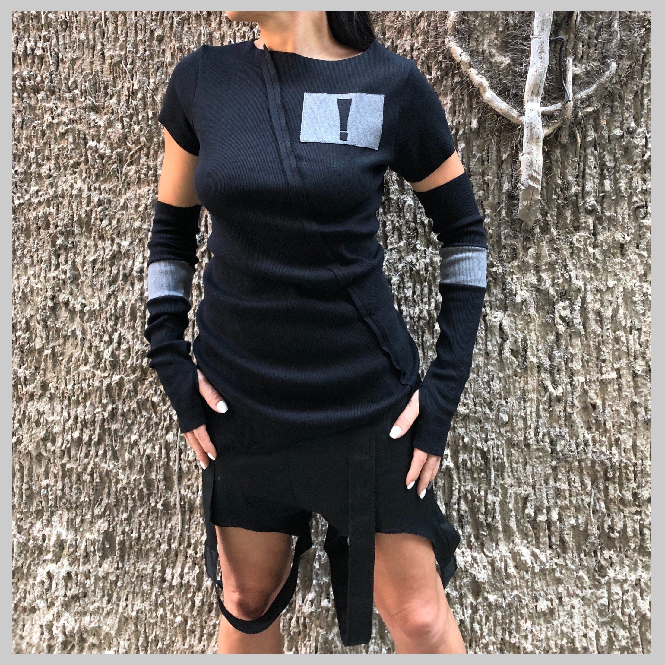 Asymmetric Black Cotton Rib Top with Detachable Sleeves – Avant-Garde Short Sleeve Blouse