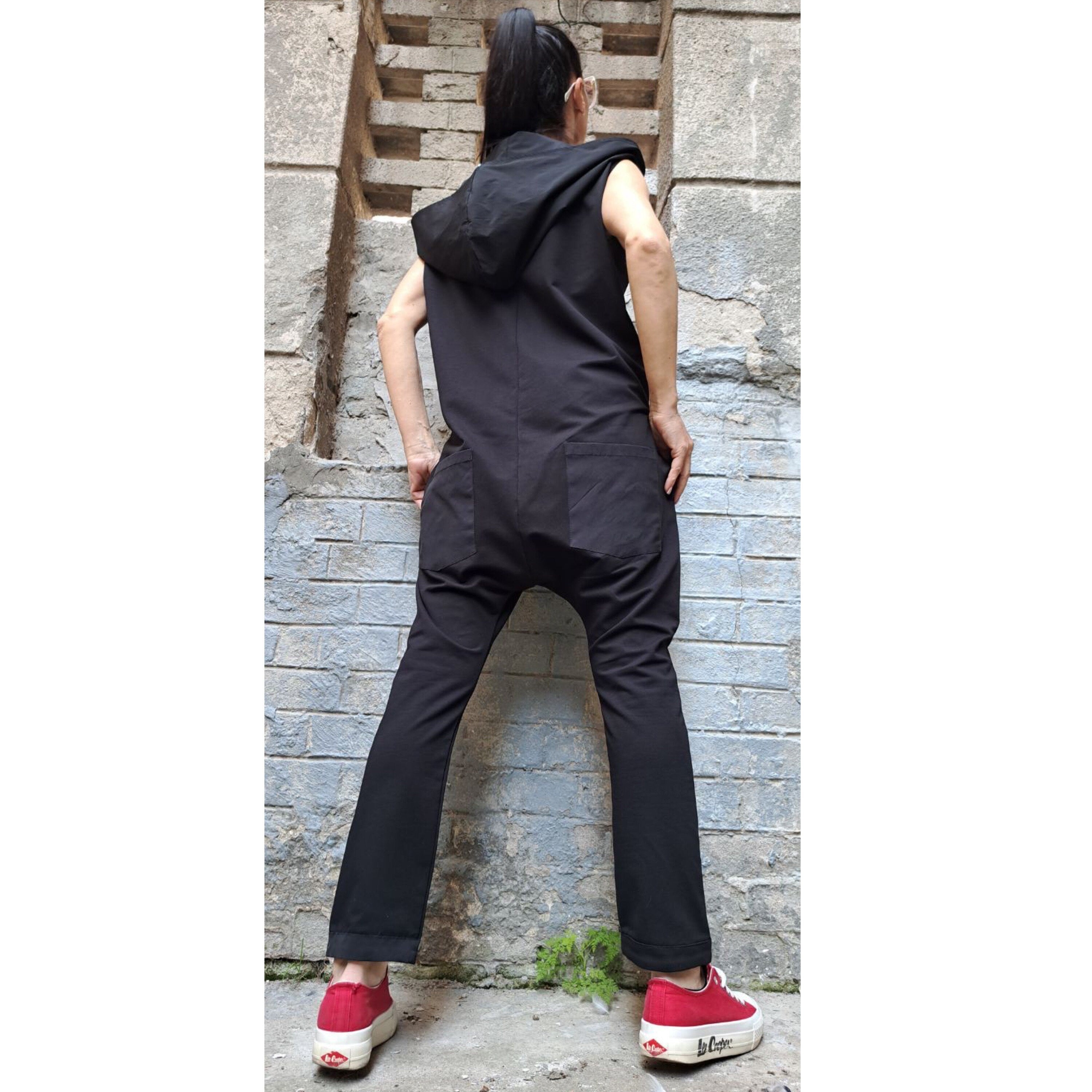 Black Sleeveless Cotton Jumpsuit with Hood – Urban Loose Fit Romper