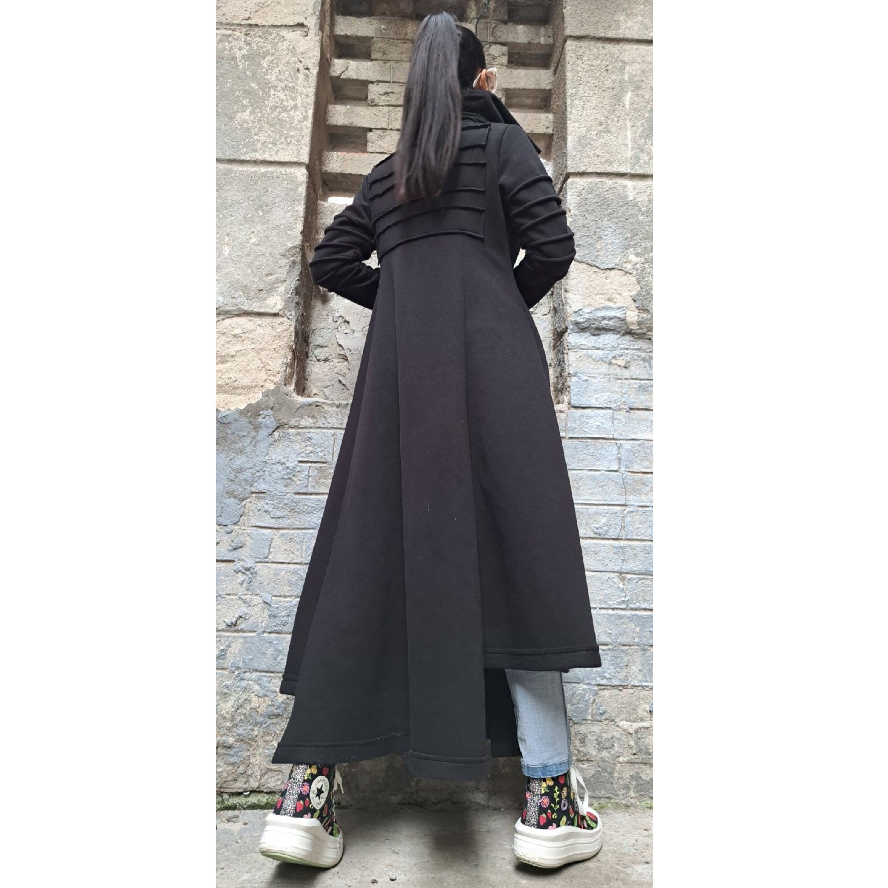Asymmetric Black Cotton Coat with High Collar – Avant-Garde Long Jacket for Urban Style