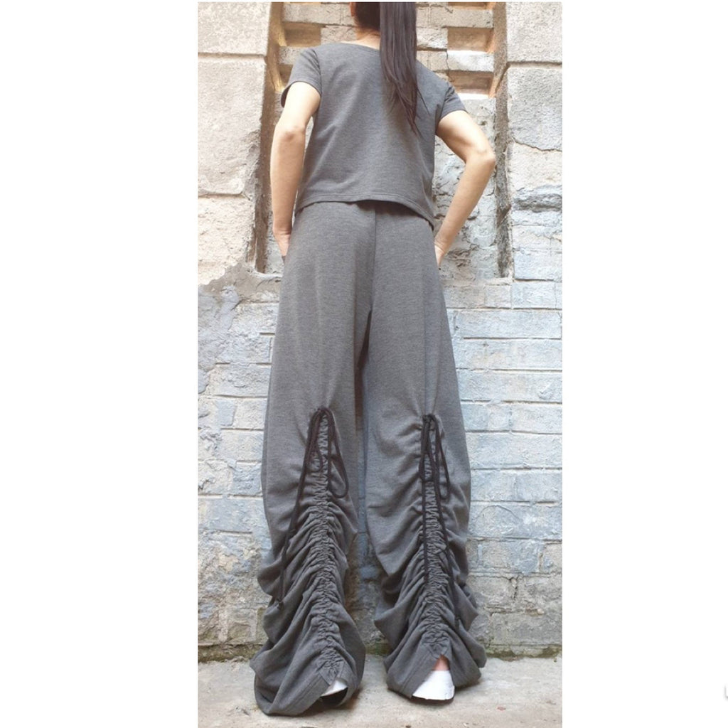 Avant-Garde Wide Leg Pants – Dark Grey Ruched Trousers with High Waist & Pockets