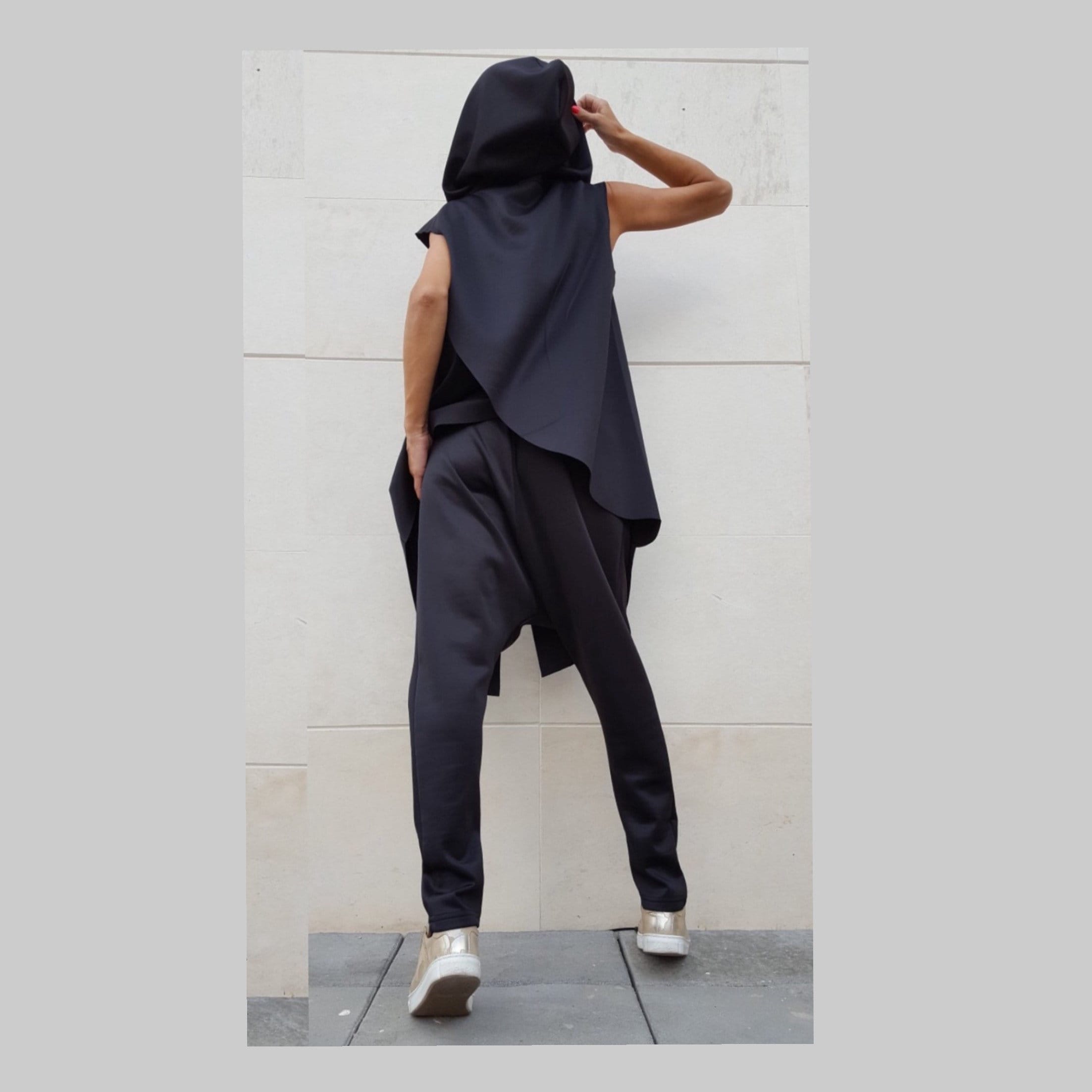 Black Avant-Garde Harem Set / Sleeveless Hooded Top with Zipper & Loose Harem Pants / Urban Cotton Outfit
