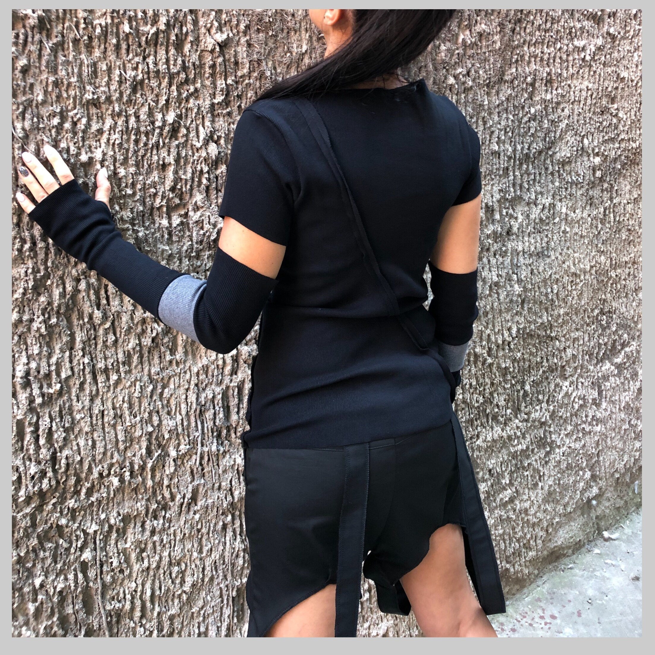 Asymmetric Black Cotton Rib Top with Detachable Sleeves – Avant-Garde Short Sleeve Blouse