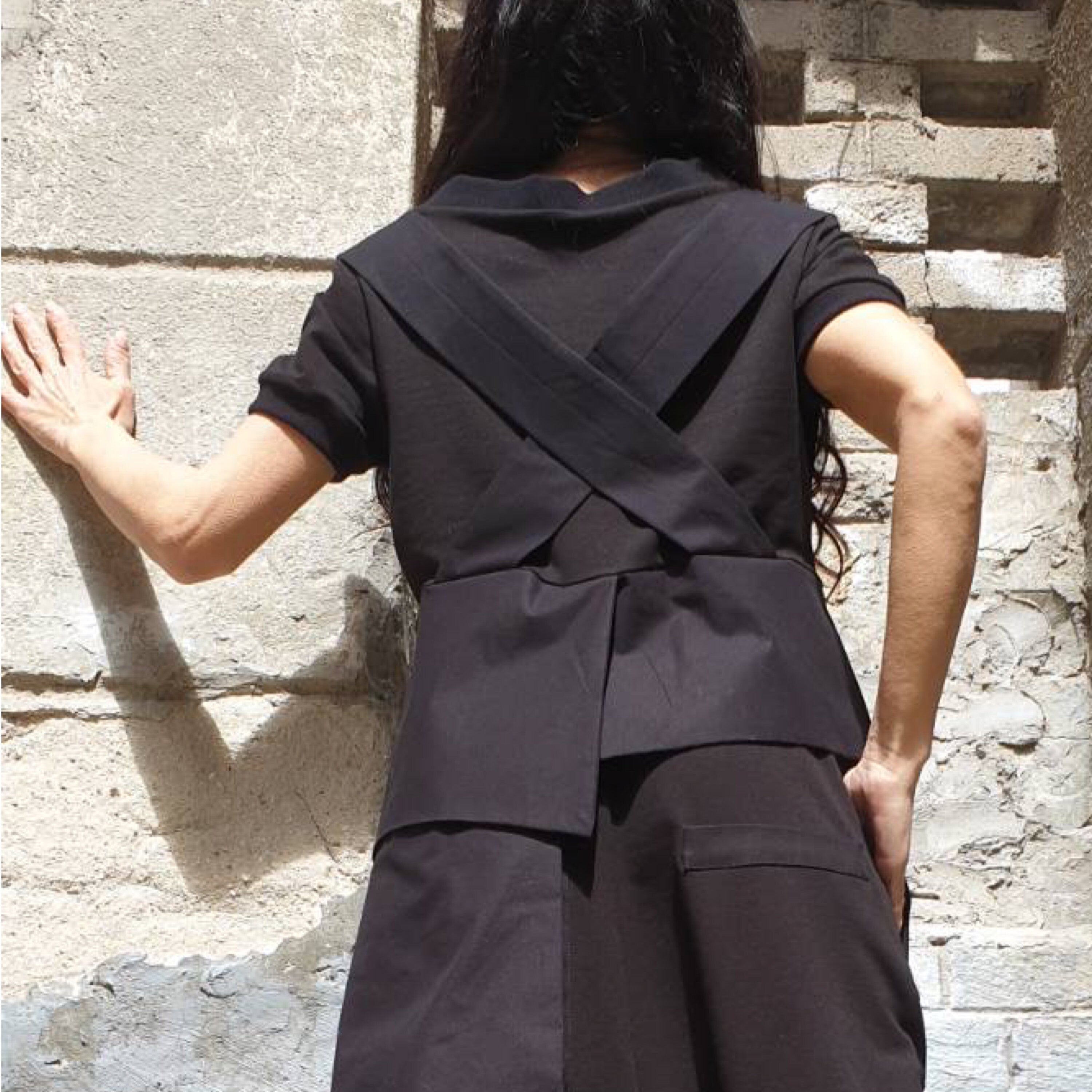 Asymmetric Black Cotton Top with Strap Detail – Avant-Garde Short Sleeve Blouse