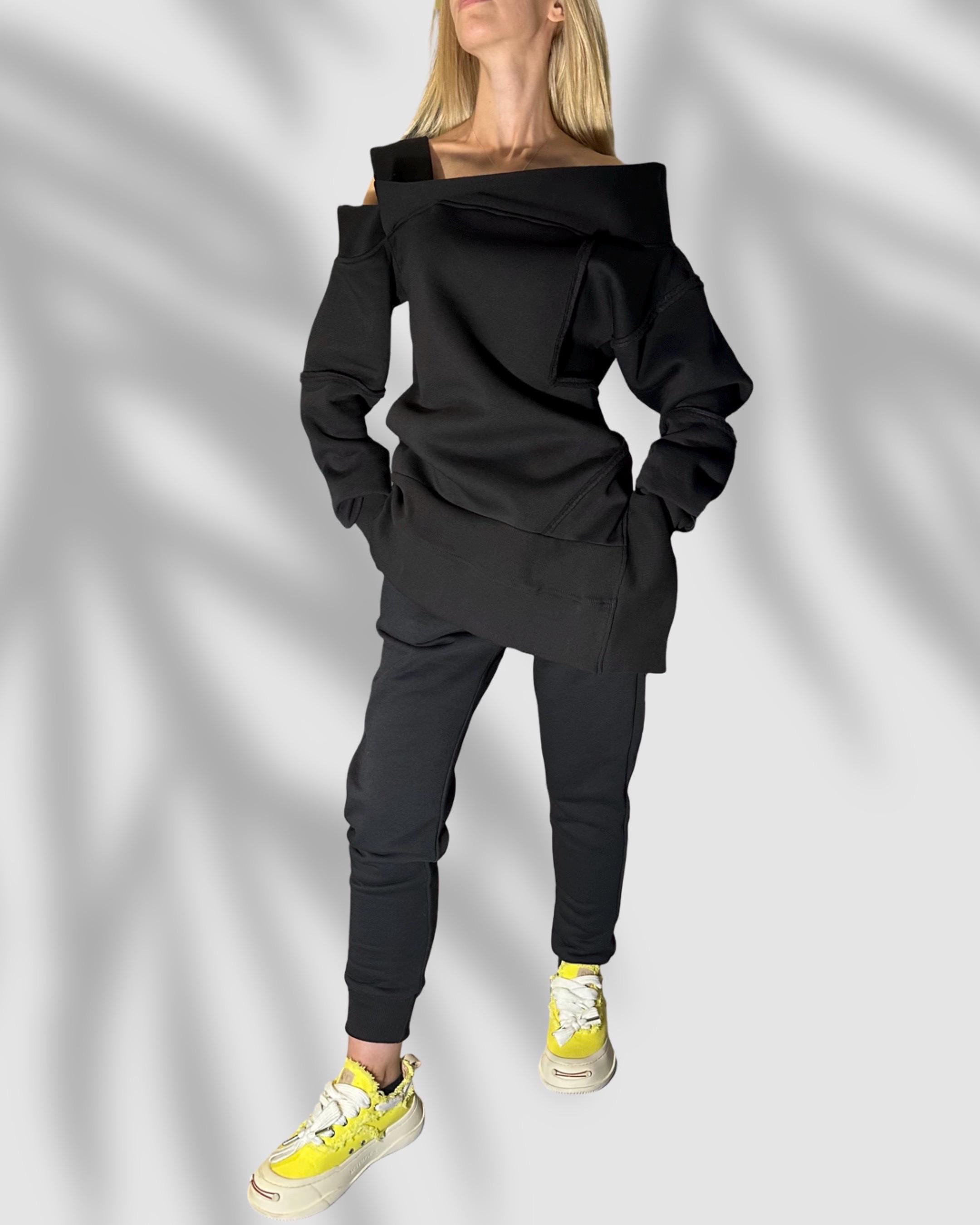 Black Winter Tracksuit for Women – Asymmetric Off-Shoulder Sweatshirt & High-Waist Joggers / Thick Three-Thread Fleece Designer Set / Warm T