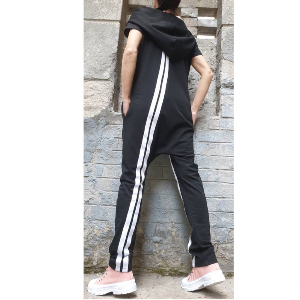 Black Cotton Jumpsuit with Hoodie – Women’s Casual Zip-Up Romper with Side Pockets / Short Sleeve Streetwear Overalls