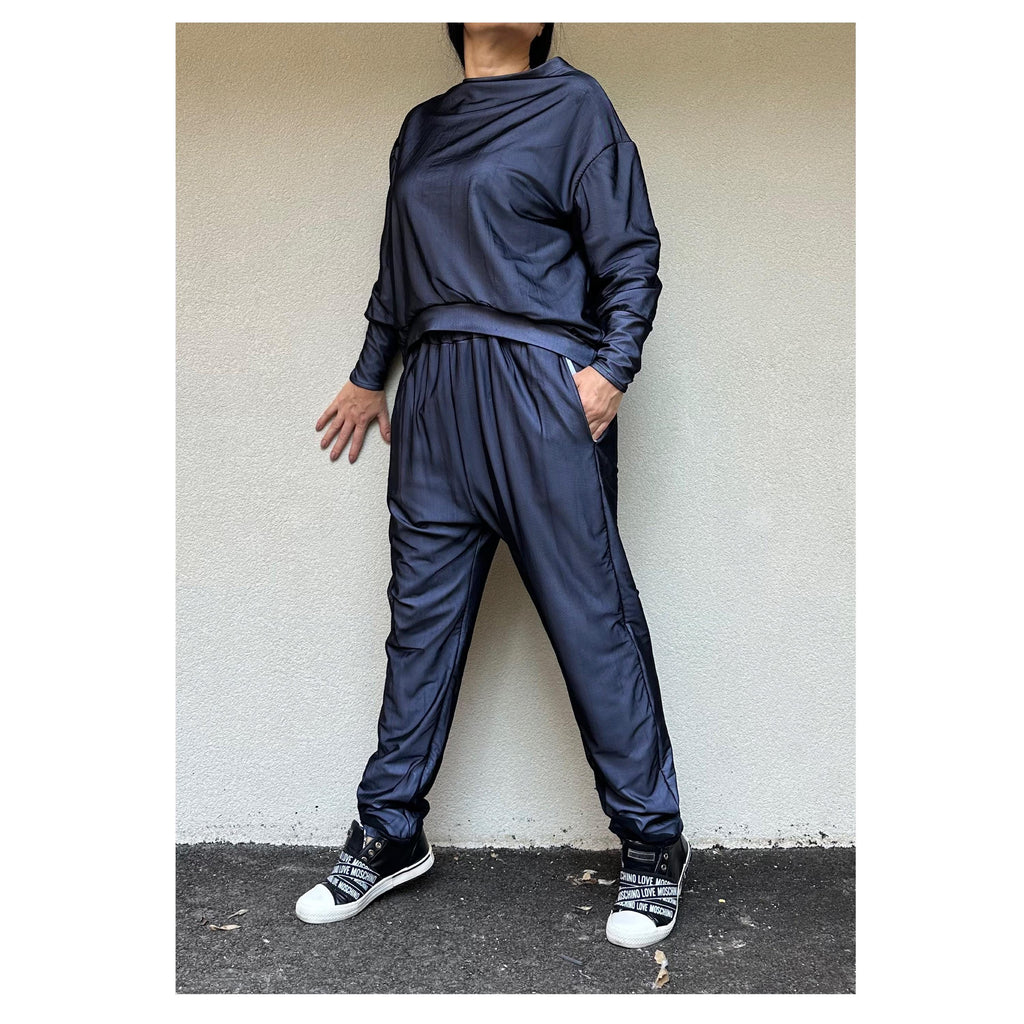 Urban Tracksuit for Women – Cotton Mesh Joggers and Loose Blouse Set