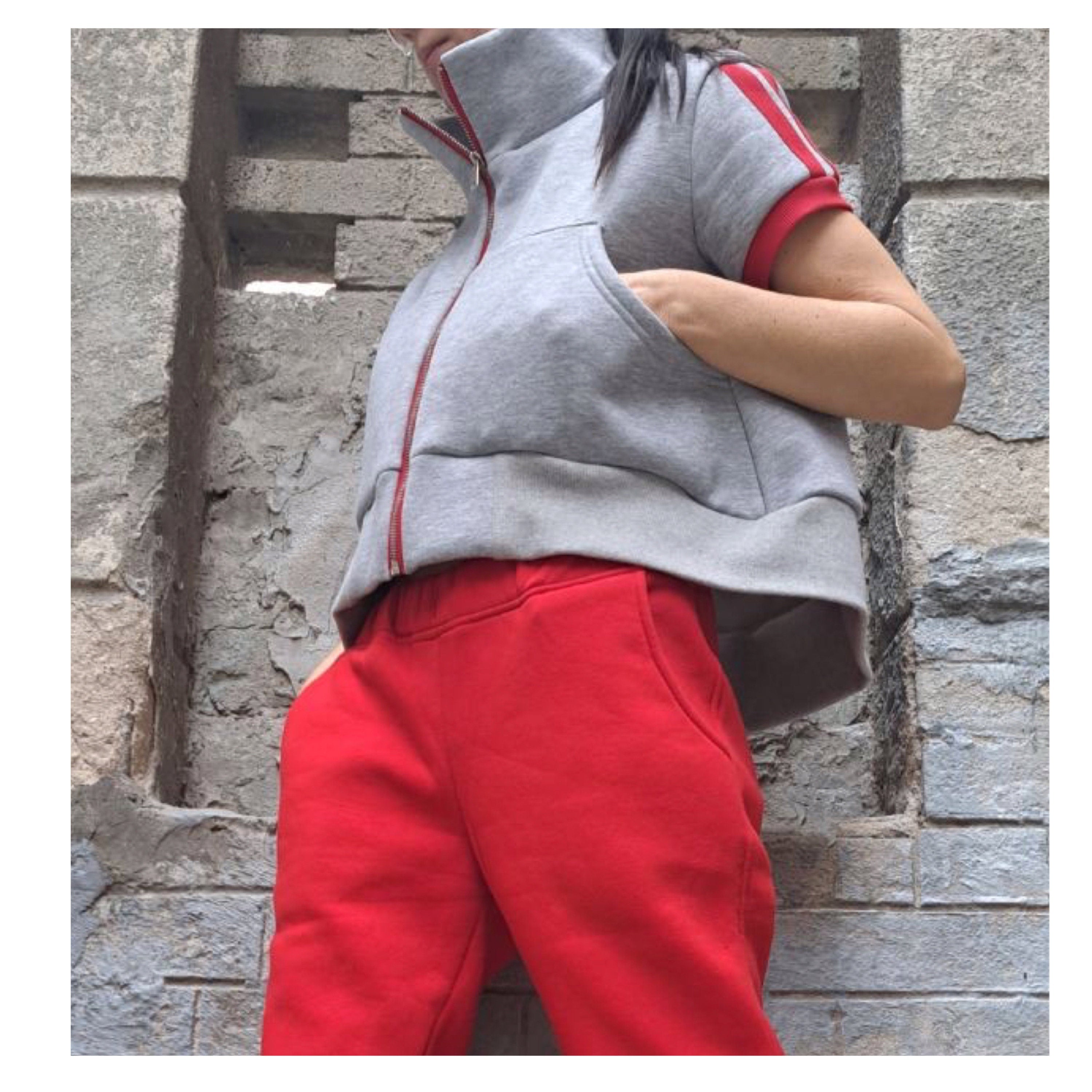 Cotton Short Sleeve Blouse: Warm Grey Top with Red Zipper Vest