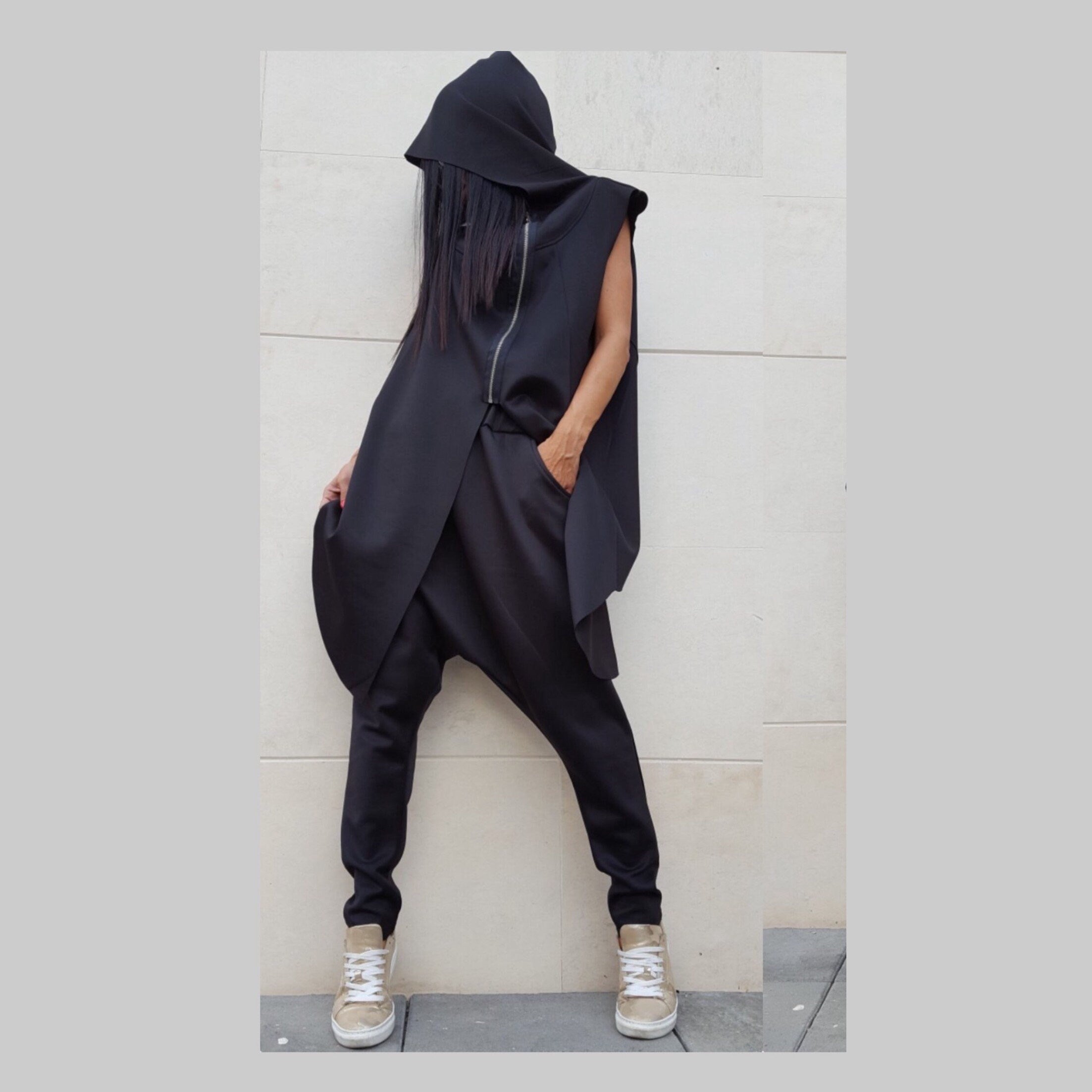 Black Avant-Garde Harem Set / Sleeveless Hooded Top with Zipper & Loose Harem Pants / Urban Cotton Outfit