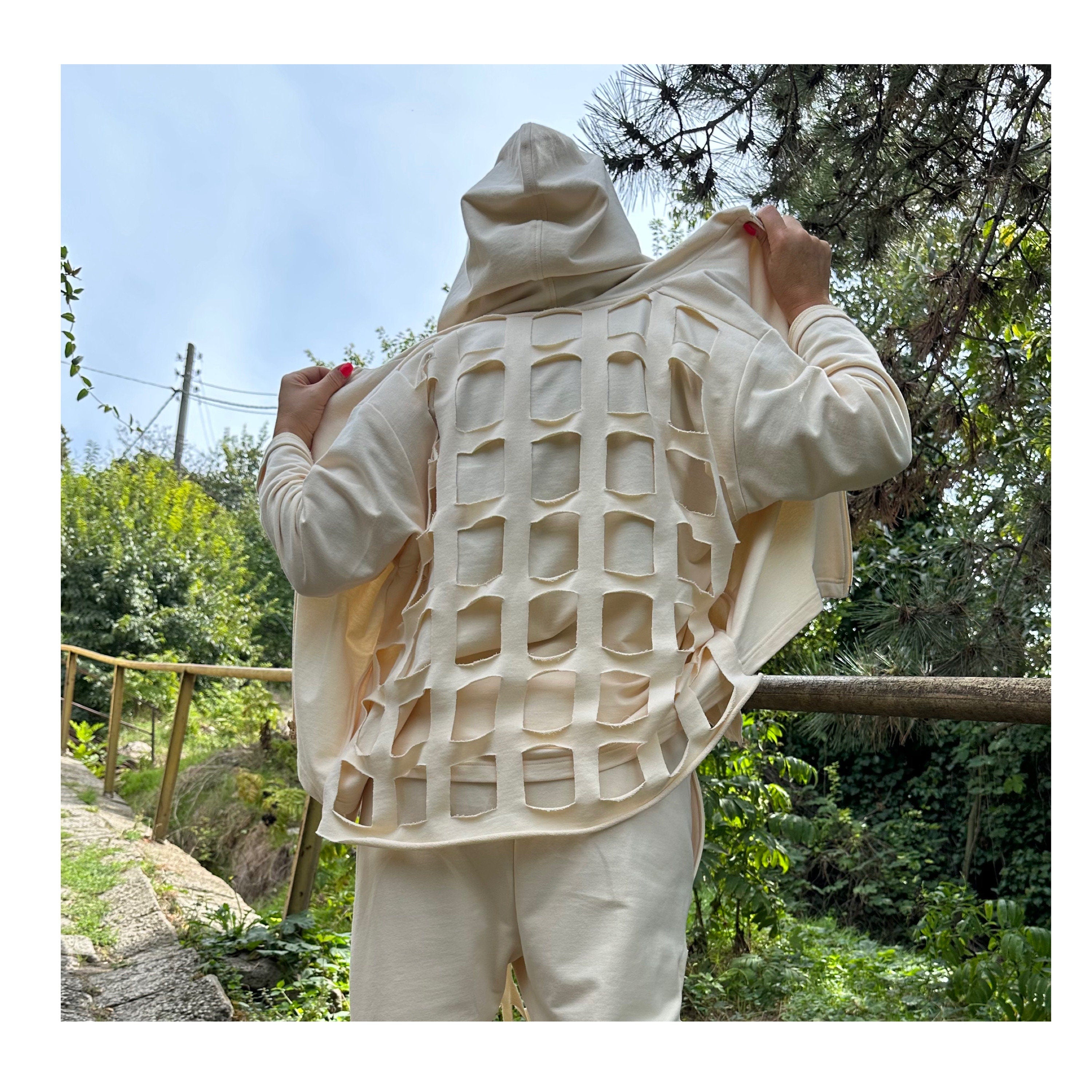 Cream Cotton Cut-Out Hoodie – Zip-Up Hooded Top with Side Pockets
