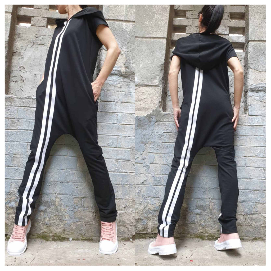 Black Cotton Jumpsuit with Hoodie – Women’s Casual Zip-Up Romper with Side Pockets / Short Sleeve Streetwear Overalls