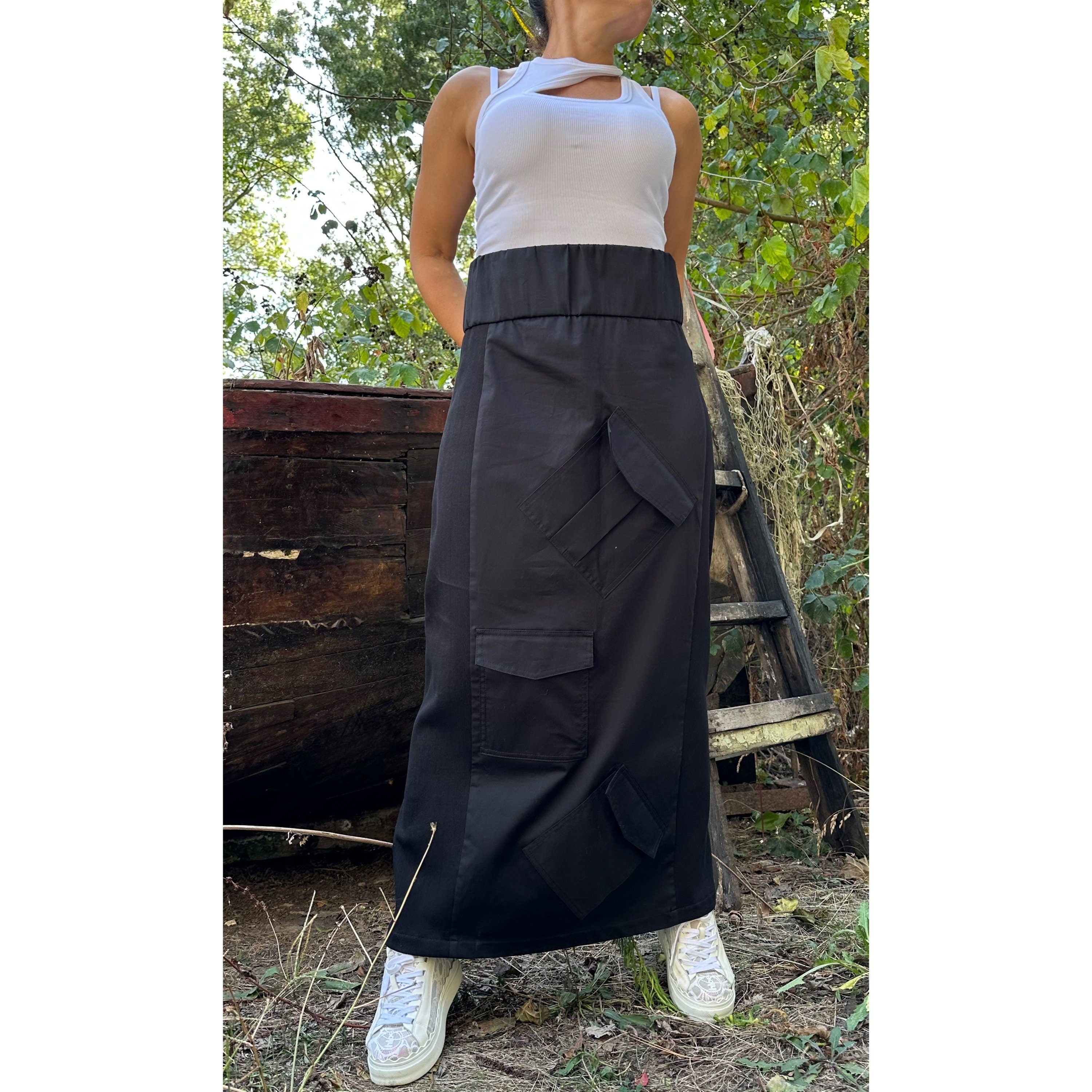 Black Maxi Skirt with High Waist / Slit and Multi Pockets